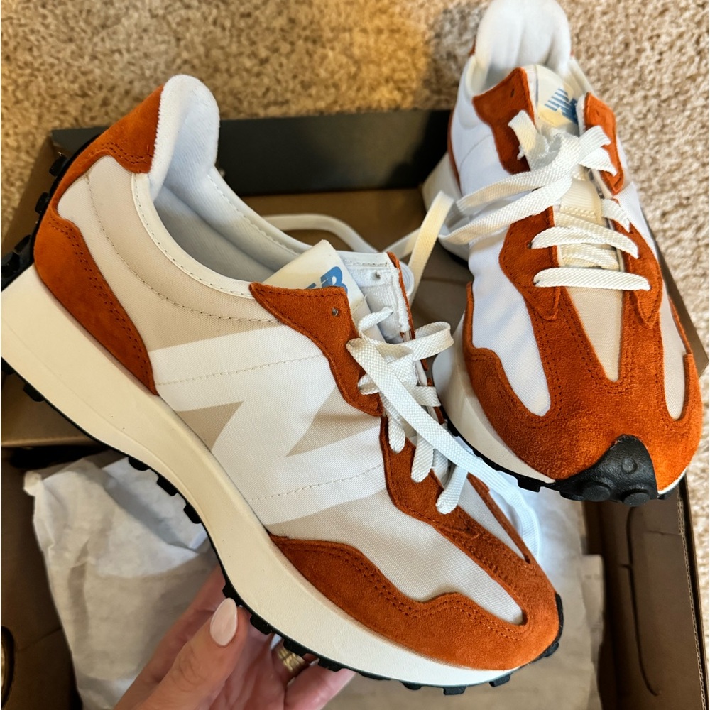 New Balance 327